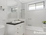 https://images.listonce.com.au/custom/160x/listings/54-cardigan-road-mooroolbark-vic-3138/384/01526384_img_11.jpg?oYMRtZvzQtk