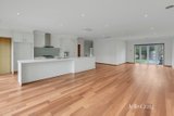 https://images.listonce.com.au/custom/160x/listings/54-corrigan-avenue-brooklyn-vic-3012/807/01970807_img_09.jpg?pQviEKW2agw