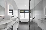 https://images.listonce.com.au/custom/160x/listings/54-devon-drive-doncaster-east-vic-3109/265/01949265_img_05.jpg?QXFSYBoV1js