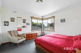 https://images.listonce.com.au/custom/160x/listings/54-graylea-avenue-herne-hill-vic-3218/206/01836206_img_05.jpg?f_1dp-0u_9M