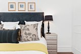 https://images.listonce.com.au/custom/160x/listings/54-manningtree-road-hawthorn-vic-3122/210/01684210_img_07.jpg?pzgLBObRm-Y