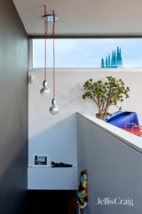 https://images.listonce.com.au/custom/160x/listings/54-mountfield-street-brunswick-vic-3056/986/01819986_img_11.jpg?vYPGoYg0csE