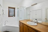 https://images.listonce.com.au/custom/160x/listings/54-silver-street-eltham-vic-3095/674/01138674_img_11.jpg?zXP50sVYhNg