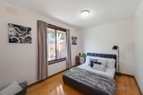 https://images.listonce.com.au/custom/160x/listings/54-starcross-avenue-croydon-vic-3136/216/00857216_img_06.jpg?B-hprLN1i5w