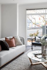 https://images.listonce.com.au/custom/160x/listings/54-westgarth-street-northcote-vic-3070/251/01114251_img_04.jpg?HlB8szFyAU0