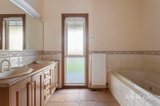 https://images.listonce.com.au/custom/160x/listings/54-youngs-road-yarrambat-vic-3091/731/01915731_img_15.jpg?lJRH_RaO06Y