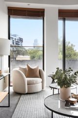 https://images.listonce.com.au/custom/160x/listings/5410-queen-street-melbourne-vic-3000/540/01733540_img_07.jpg?OwjJZ8TwN-0