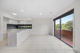 https://images.listonce.com.au/custom/160x/listings/5411-peel-street-north-black-hill-vic-3350/628/01880628_img_04.jpg?IPxCYn12WbQ