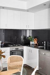 https://images.listonce.com.au/custom/160x/listings/5412-high-street-northcote-vic-3070/627/01401627_img_06.jpg?VO6FOnGb9yk