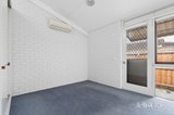 https://images.listonce.com.au/custom/160x/listings/543-sydenham-avenue-manifold-heights-vic-3218/770/01970770_img_06.jpg?BjlekUfgDls
