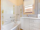 https://images.listonce.com.au/custom/160x/listings/544-elgar-road-box-hill-north-vic-3129/785/01684785_img_07.jpg?YlcQka_XVrw