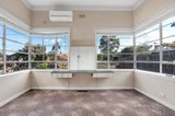 https://images.listonce.com.au/custom/160x/listings/544-victoria-street-brunswick-west-vic-3055/002/01622002_img_12.jpg?ACzW8zx7ReY