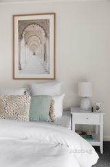 https://images.listonce.com.au/custom/160x/listings/54a-glenola-road-chelsea-vic-3196/908/01724908_img_13.jpg?ss8jg7PlSdE