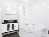 https://images.listonce.com.au/custom/160x/listings/54b-napier-street-south-melbourne-vic-3205/075/01088075_img_07.jpg?IwHVzLX3G5M