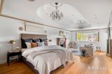 https://images.listonce.com.au/custom/160x/listings/55-argyle-road-kew-vic-3101/528/01818528_img_10.jpg?UIHsYMUCExE