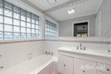 https://images.listonce.com.au/custom/160x/listings/55-banyule-road-rosanna-vic-3084/734/01983734_img_10.jpg?ulnEd5V0Yzw