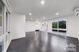https://images.listonce.com.au/custom/160x/listings/55-first-avenue-strathmore-vic-3041/864/01735864_img_09.jpg?20ucoYI_aXk