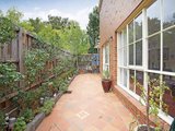 https://images.listonce.com.au/custom/160x/listings/55-hatfield-street-balwyn-north-vic-3104/987/01683987_img_05.jpg?KPz525W9KRU