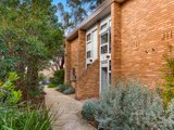 https://images.listonce.com.au/custom/160x/listings/55-maitland-street-glen-iris-vic-3146/023/00985023_img_02.jpg?PQLjt4GegpY