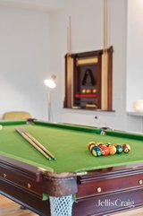 https://images.listonce.com.au/custom/160x/listings/55-maple-street-blackburn-vic-3130/205/01928205_img_11.jpg?hbixPq5B-Zs