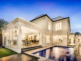 https://images.listonce.com.au/custom/160x/listings/55-metung-street-balwyn-vic-3103/102/01684102_img_10.jpg?OUtgVWo2p4k
