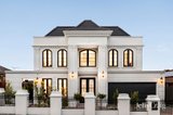 https://images.listonce.com.au/custom/160x/listings/55-townsend-street-glen-waverley-vic-3150/515/01910515_img_01.jpg?ngNswqZwKBY