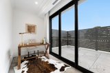 https://images.listonce.com.au/custom/160x/listings/55-townsend-street-glen-waverley-vic-3150/515/01910515_img_24.jpg?XwSi0D6beV0