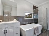 https://images.listonce.com.au/custom/160x/listings/55-warrandyte-road-ringwood-vic-3134/127/00621127_img_14.jpg?HfX492b4D9M