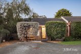 https://images.listonce.com.au/custom/160x/listings/550-warwick-road-greensborough-vic-3088/239/01778239_img_01.jpg?r4FdfQa3vac