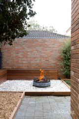 https://images.listonce.com.au/custom/160x/listings/550-warwick-road-greensborough-vic-3088/239/01778239_img_13.jpg?J7mE-fOOjqM