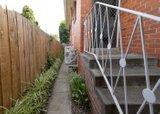 https://images.listonce.com.au/custom/160x/listings/552-harp-road-kew-vic-3101/063/01847063_img_05.jpg?HeQzFrwIlVI