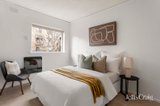 https://images.listonce.com.au/custom/160x/listings/555-haines-street-north-melbourne-vic-3051/366/01922366_img_09.jpg?BTIZoykpAYc