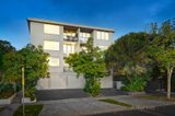 https://images.listonce.com.au/custom/160x/listings/556-chatsworth-road-prahran-vic-3181/311/00517311_img_09.jpg?kLn7Q6g-tHg