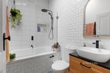 https://images.listonce.com.au/custom/160x/listings/558b-looker-road-montmorency-vic-3094/423/01721423_img_08.jpg?K8neKnDdqxo
