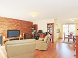 https://images.listonce.com.au/custom/160x/listings/559-hewish-road-croydon-vic-3136/102/01902102_img_06.jpg?EGoB9N916-c