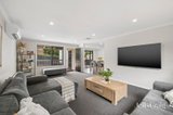 https://images.listonce.com.au/custom/160x/listings/55a-yarraview-road-yarra-glen-vic-3775/249/01876249_img_02.jpg?J1ZEXWL51hI