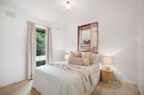 https://images.listonce.com.au/custom/160x/listings/56-bimbadeen-drive-mooroolbark-vic-3138/861/01680861_img_14.jpg?-xxxlphbPE0