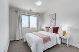 https://images.listonce.com.au/custom/160x/listings/56-bloom-avenue-wantirna-south-vic-3152/463/01441463_img_09.jpg?vBWuMS_1PCU