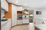 https://images.listonce.com.au/custom/160x/listings/56-east-street-daylesford-vic-3460/151/01533151_img_11.jpg?gvaVrYhzEq0