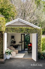 https://images.listonce.com.au/custom/160x/listings/56-essex-road-surrey-hills-vic-3127/471/01904471_img_19.jpg?LA33OA3k5Xw