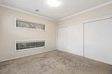 https://images.listonce.com.au/custom/160x/listings/56-greene-street-south-kingsville-vic-3015/147/01724147_img_06.jpg?tHHlNFyiz10