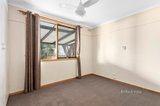 https://images.listonce.com.au/custom/160x/listings/56-main-road-hepburn-springs-vic-3461/584/01107584_img_06.jpg?ueZPd7GKCys