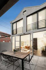 https://images.listonce.com.au/custom/160x/listings/56-moore-street-south-yarra-vic-3141/351/01075351_img_10.jpg?02gdGtm4sTA