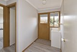 https://images.listonce.com.au/custom/160x/listings/56-mount-view-parade-mooroolbark-vic-3138/058/01991058_img_07.jpg?MBNK9G4OMUg