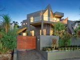 https://images.listonce.com.au/custom/160x/listings/56-narrak-road-balwyn-vic-3103/952/01684952_img_09.jpg?KdWZXpka-lw