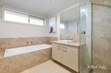 https://images.listonce.com.au/custom/160x/listings/56-oceanic-drive-safety-beach-vic-3936/314/01929314_img_07.jpg?dly76_od_64