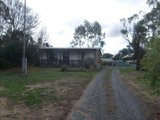 https://images.listonce.com.au/custom/160x/listings/56-ray-street-castlemaine-vic-3450/244/00616244_img_04.jpg?8V0nhBHXq7c