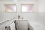 https://images.listonce.com.au/custom/160x/listings/56-tamar-street-bayswater-vic-3153/160/01704160_img_14.jpg?cLQHReCSl3k