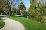 https://images.listonce.com.au/custom/160x/listings/56-tollington-avenue-malvern-east-vic-3145/686/00664686_img_08.jpg?Pzfkby4KxMo