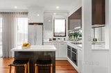 https://images.listonce.com.au/custom/160x/listings/5619-621-centre-road-bentleigh-east-vic-3165/055/01550055_img_03.jpg?BghB-lWzyKA